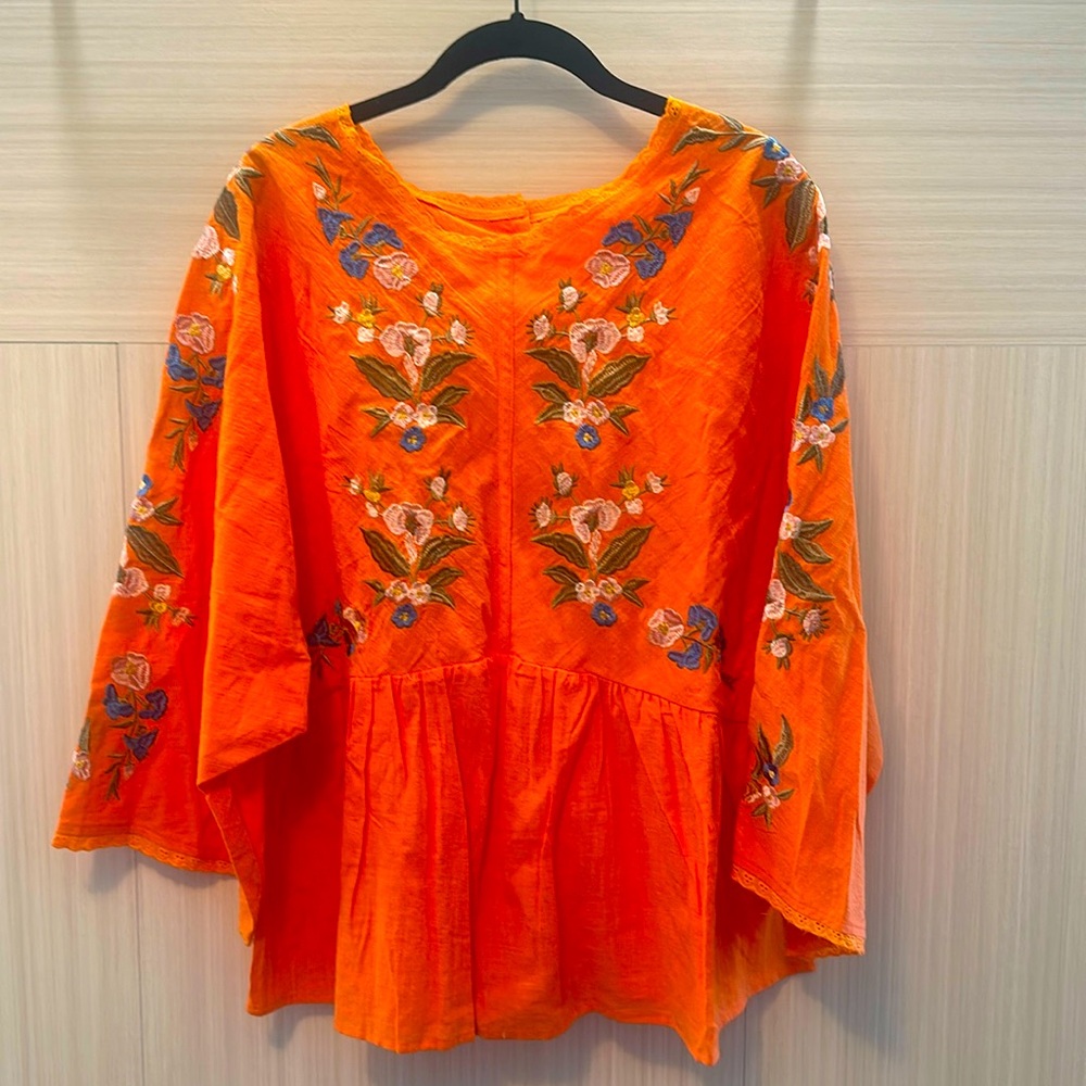 Embroidered Batwing peplum linen shirt!
